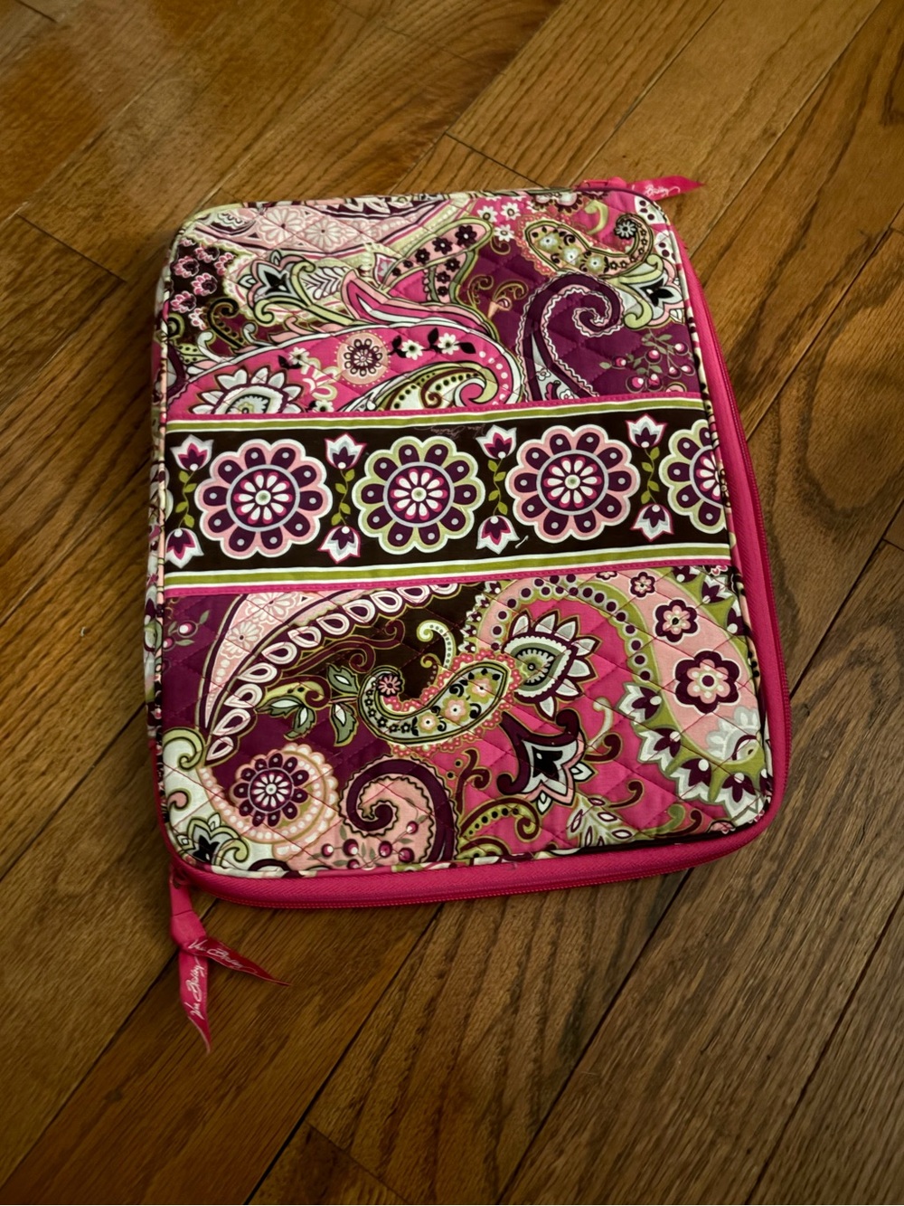 Vera Bradley Hot Pink Paisley Quilted Zip Case